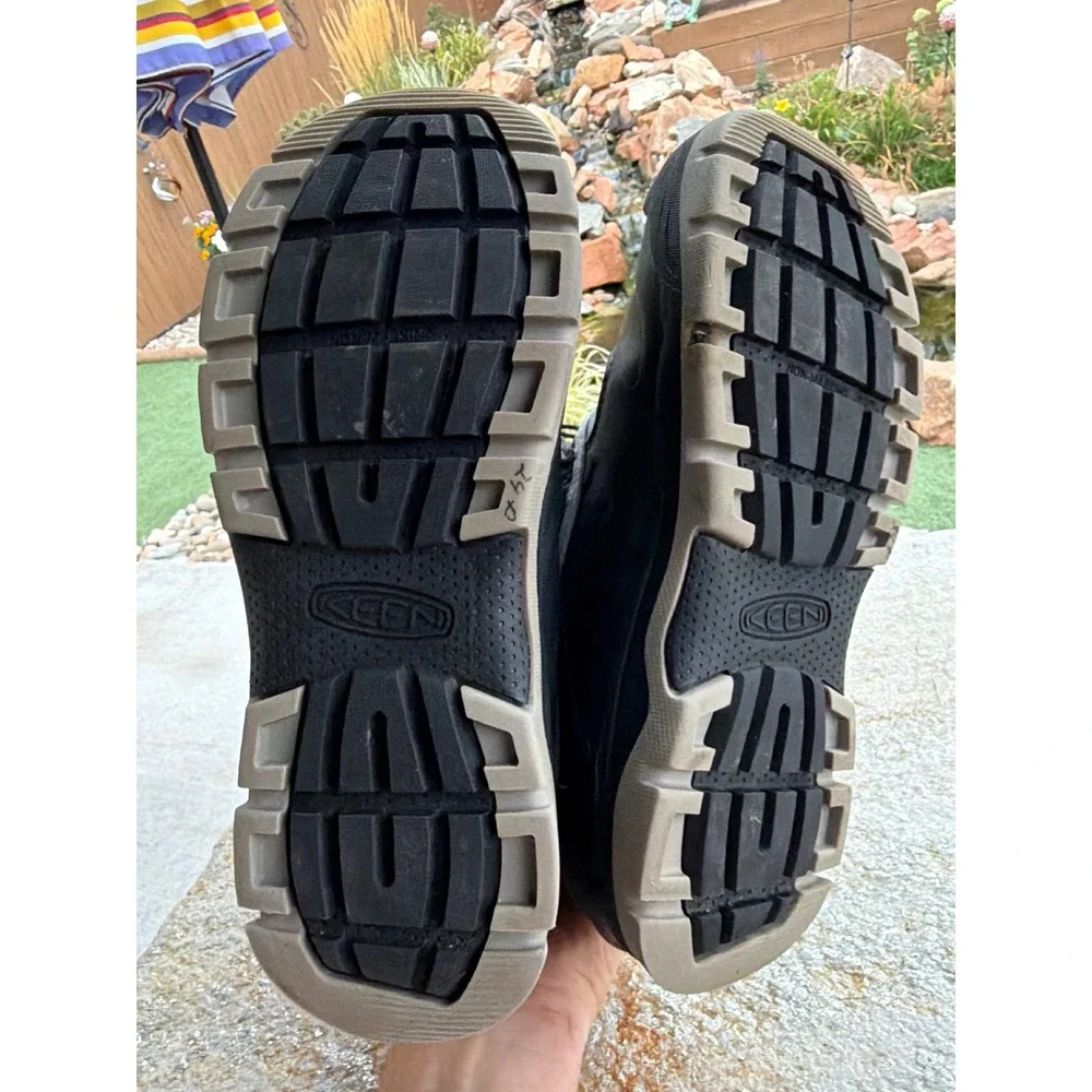 Keen Kids Snow Troll Waterproof Winter Boots Black Grey 400g Insulated Size 7Y